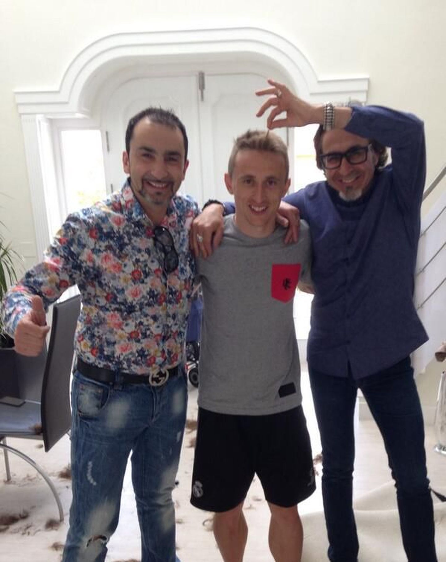 Luka Modric (keskel).
