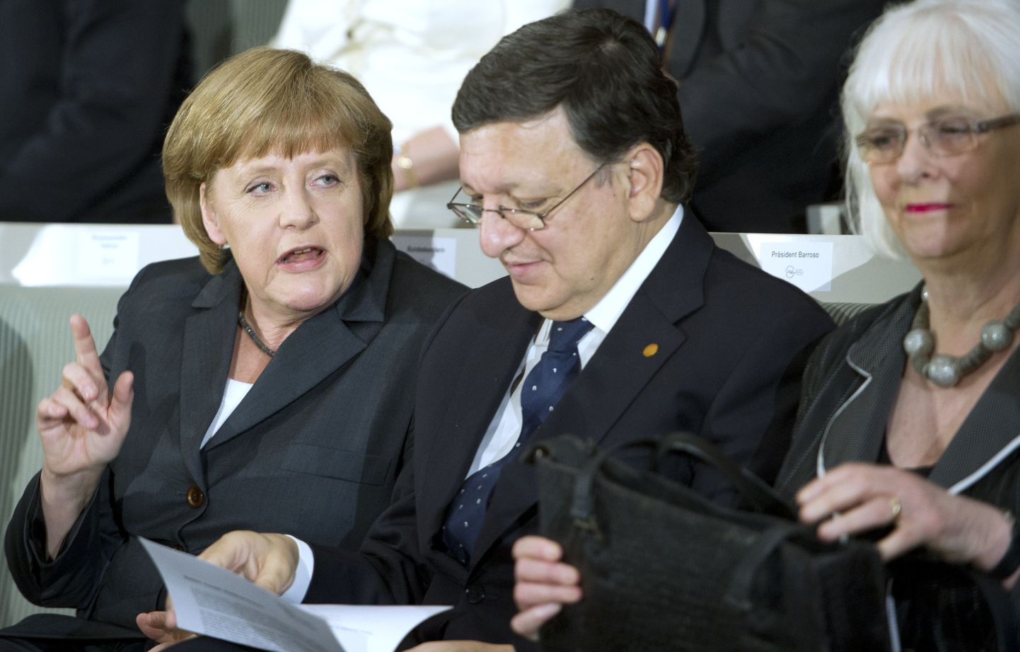 Angela Merkel, Jose Manuel Barroso ja Islandi peaminister Johanna Sigurdadottor Balti noorte filharmooniaorkestri kontserdil Stralsundis Saksamaal.