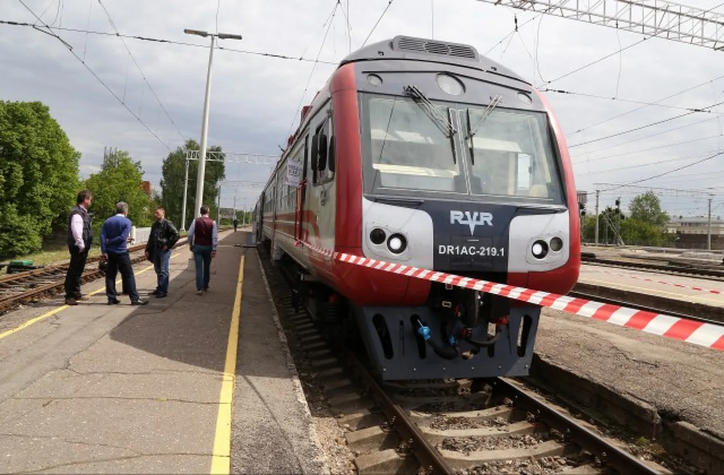 Новый дизельный поезд Pasažieru vilciens. Иллюстративное фото