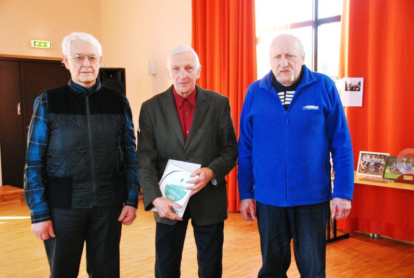 Teisipäeval toimus Pärnu eakate avahoolduskeskuses 22. spordiajaloo päev, millel kuulajatega vestlesid rattaspordiga tegelnud mehed ja tähistati spordiveteran Henno Sepa 95. sünnipäeva.
