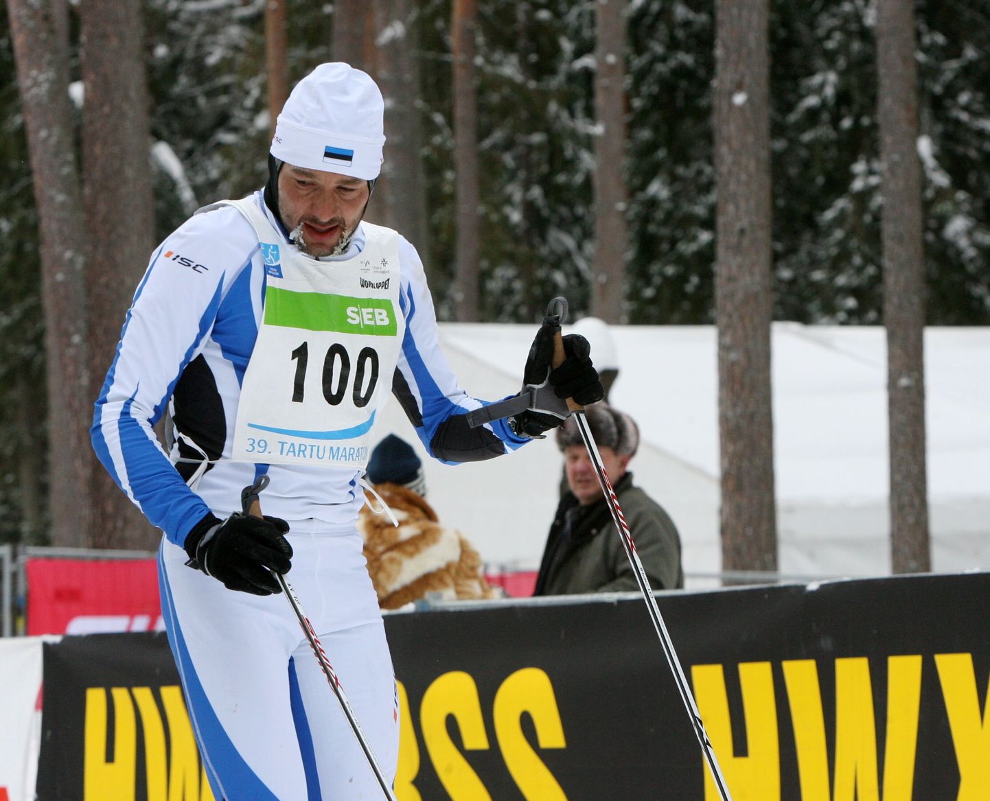 Andus Veerpalu Tartu Maratoni finišis.
