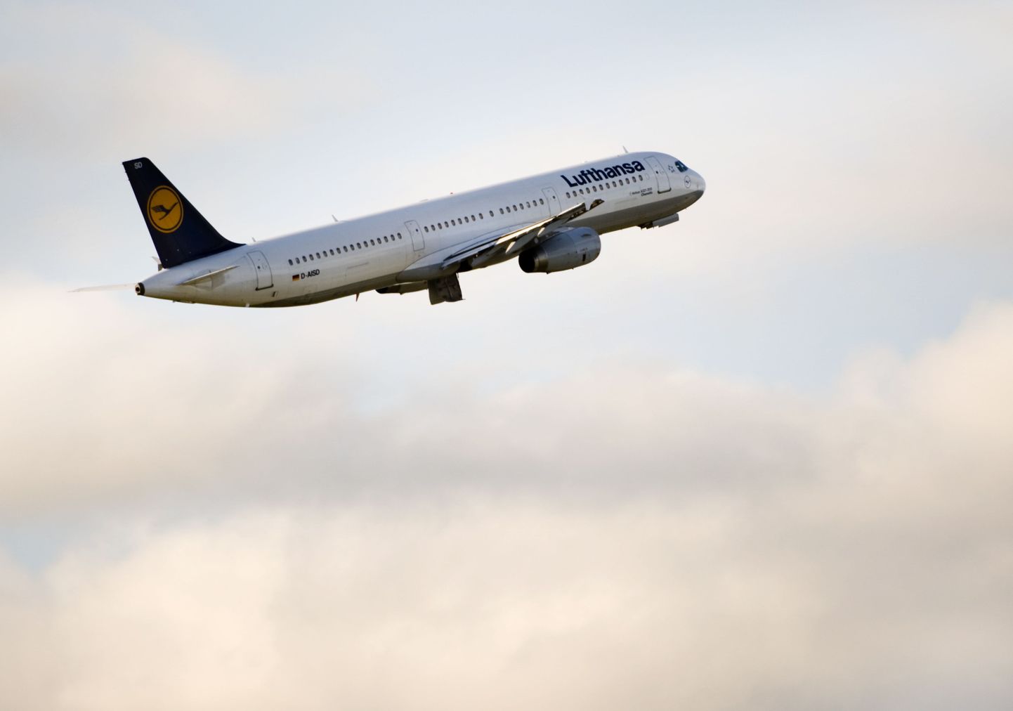 Lennufirmale Lufthansa kuuluv Airbus.