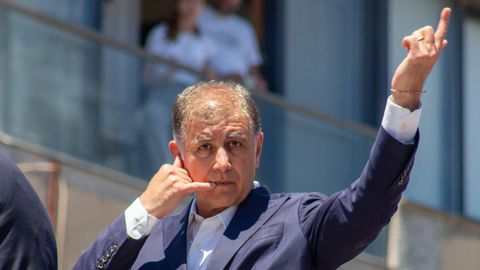 Türgi tagandatud opositsiooniliider teatas uue partei loomise kavast