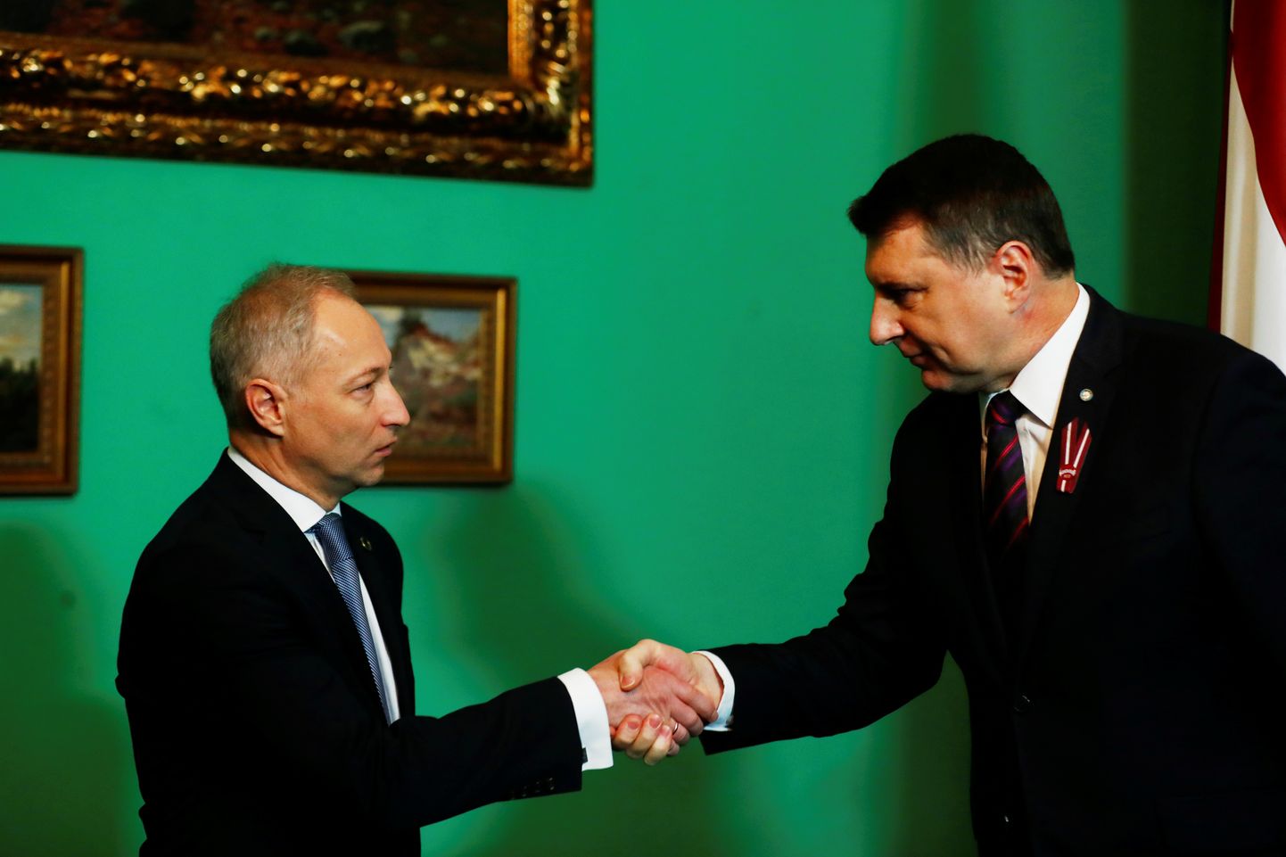Läti president Raimonds Vējonis (paremal) ja peaministrikandidaat Jānis Bordāns.