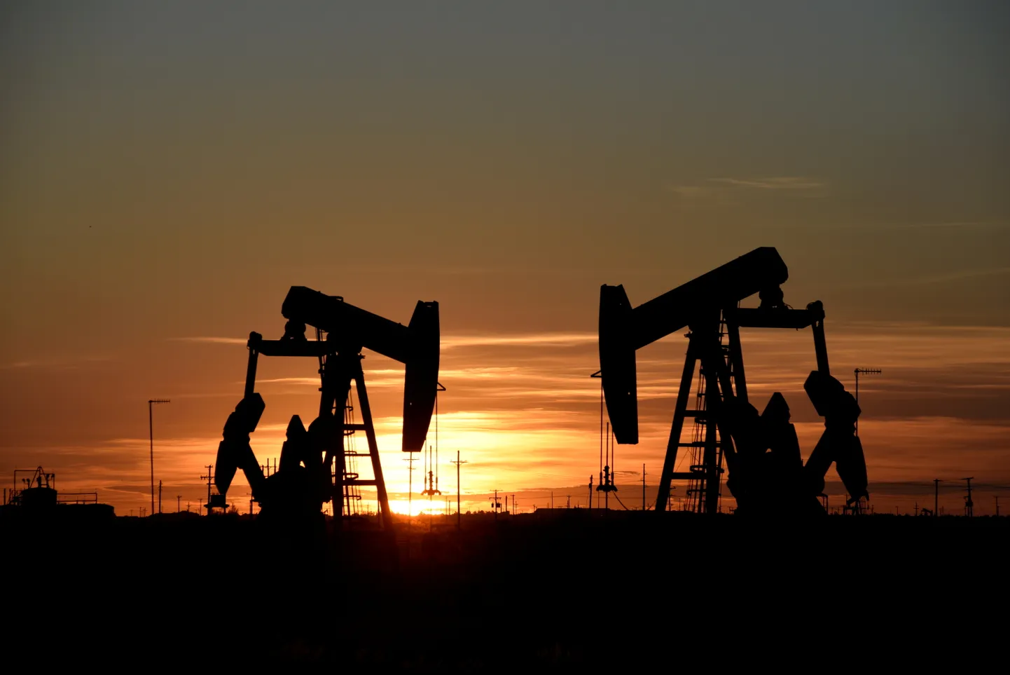 Naftaväljad: nafta hind on suurt tõusu jätkamas