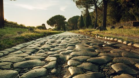 KÕIK TEED VIIVAD ROOMA ⟩ Uus kaart paljastab Rooma impeeriumi teevõimsuse tõelise ulatuse