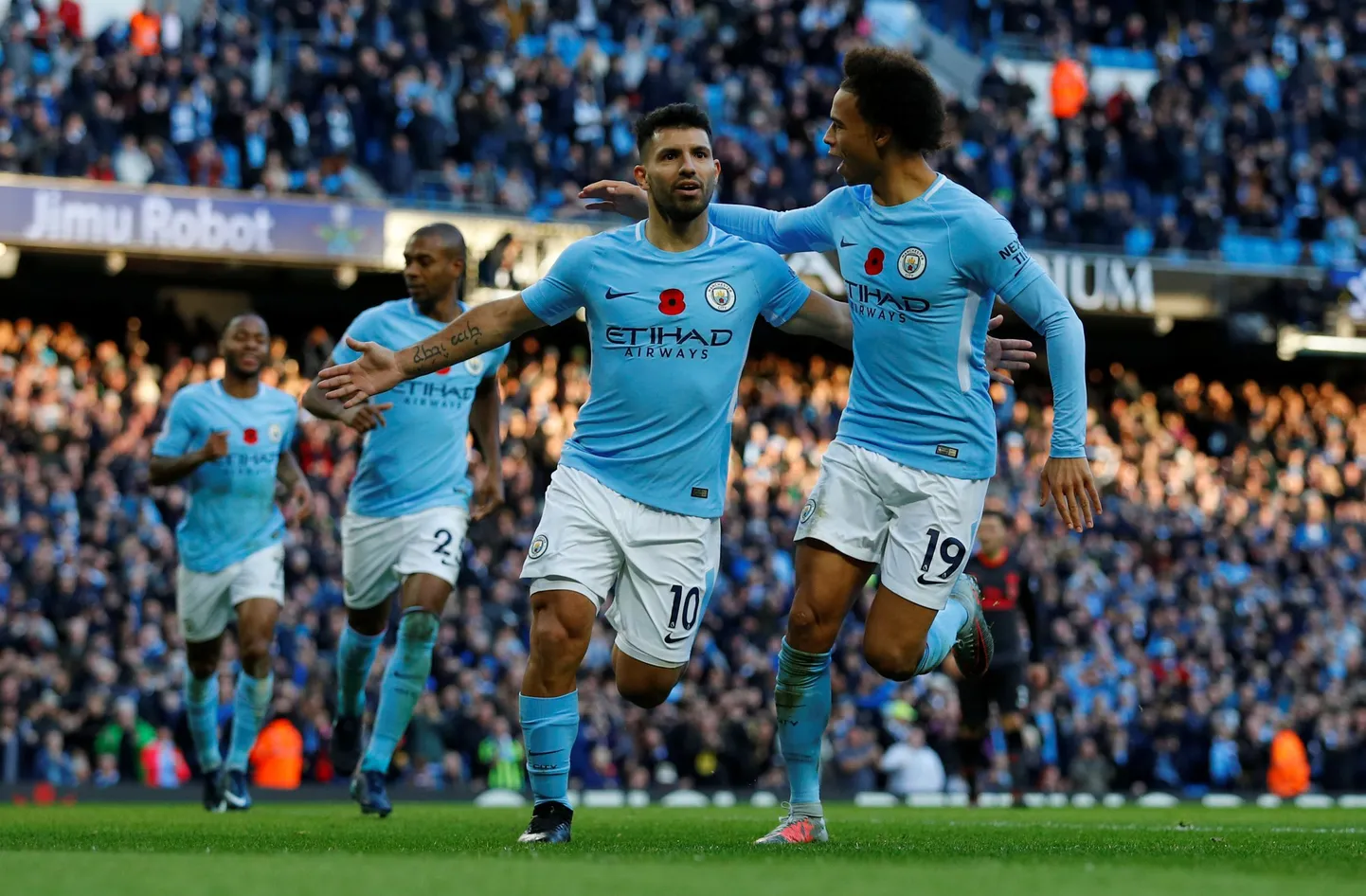 Manchester City valitseb Inglismaa kõrgliigat võimsalt.