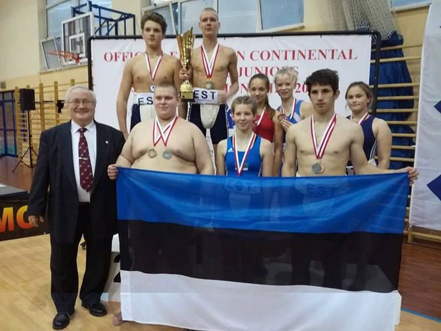 Eesti sumotorid Varssavis noorsoo Euroopa meistrivõistlustel.
