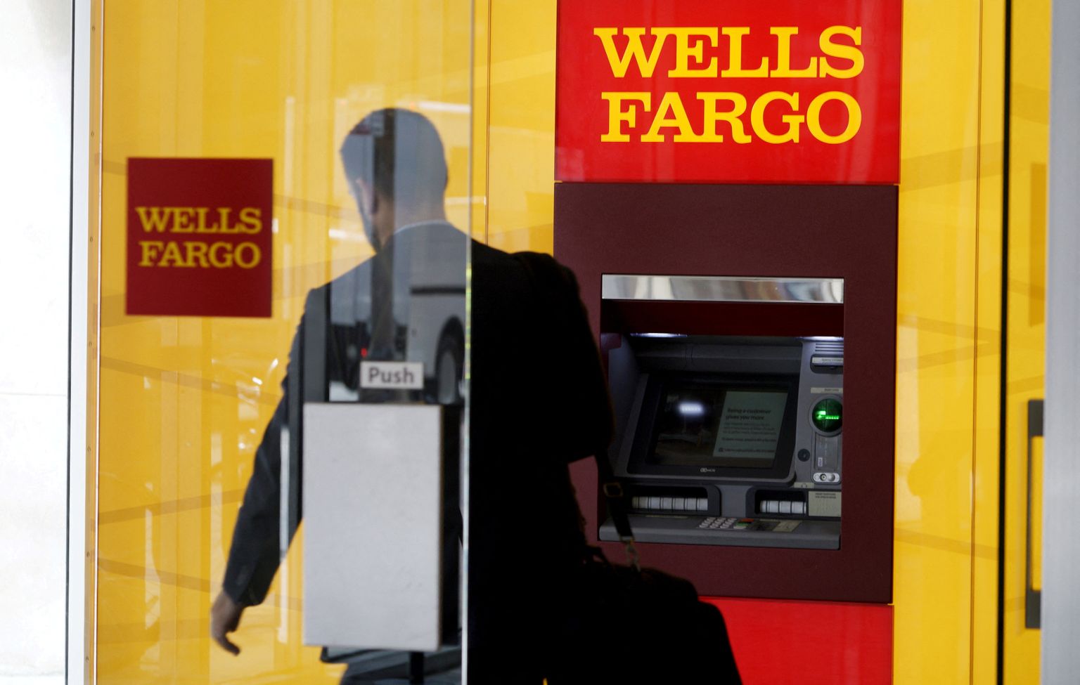Wells Fargo kasum vähenes