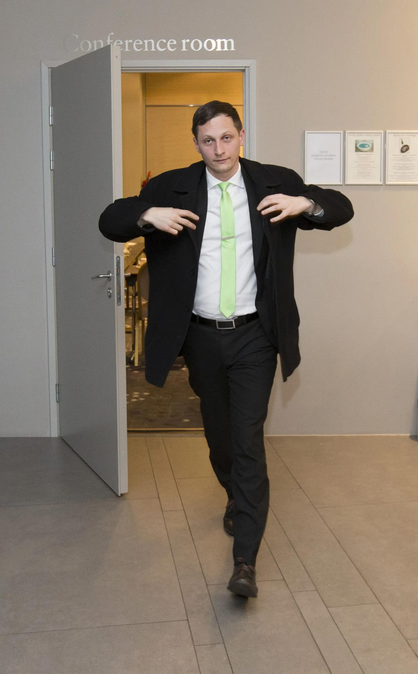Dmitri Dmitrijev.