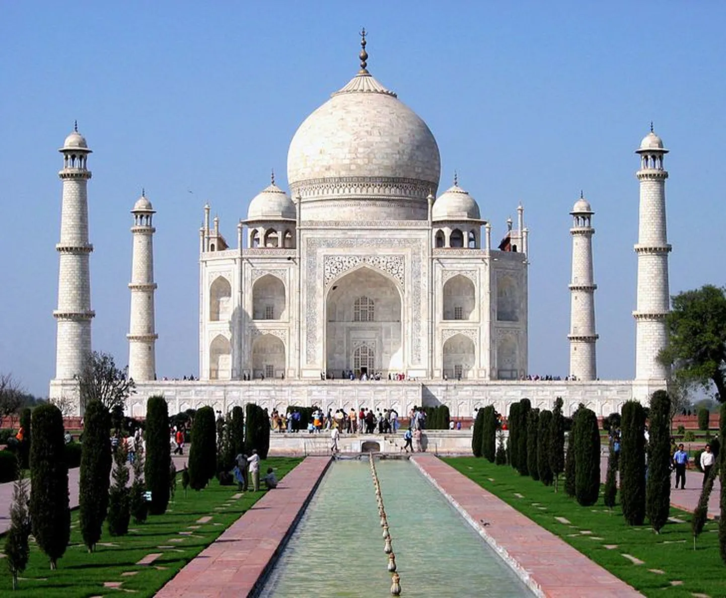 India üks sümboleid, Taj Mahali pühamu.