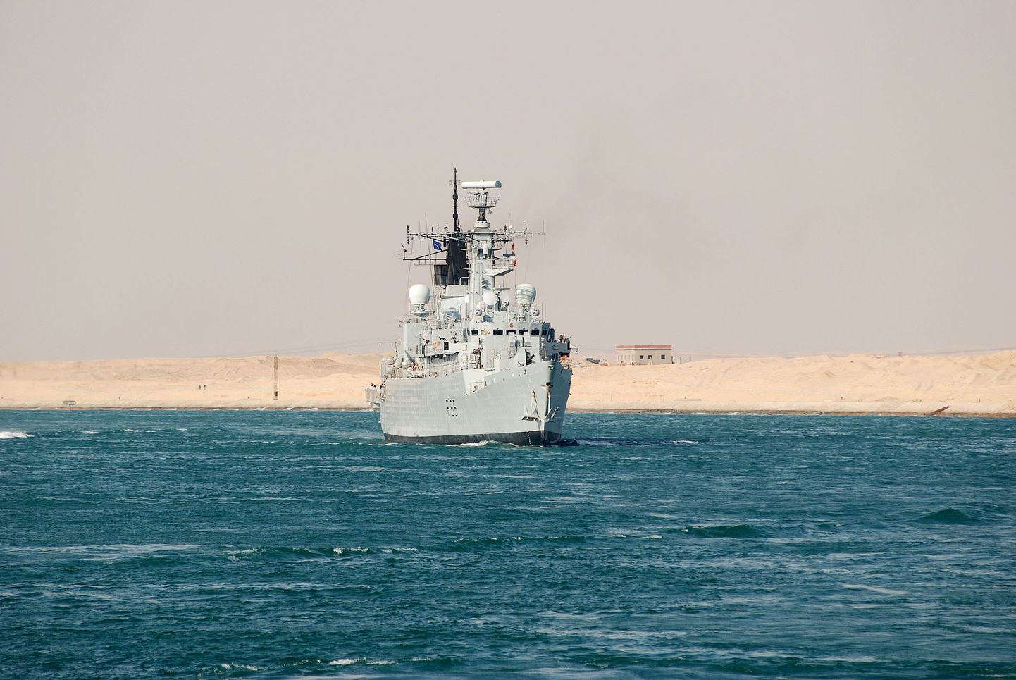 NATO sõjalaev Somaalia vetes.