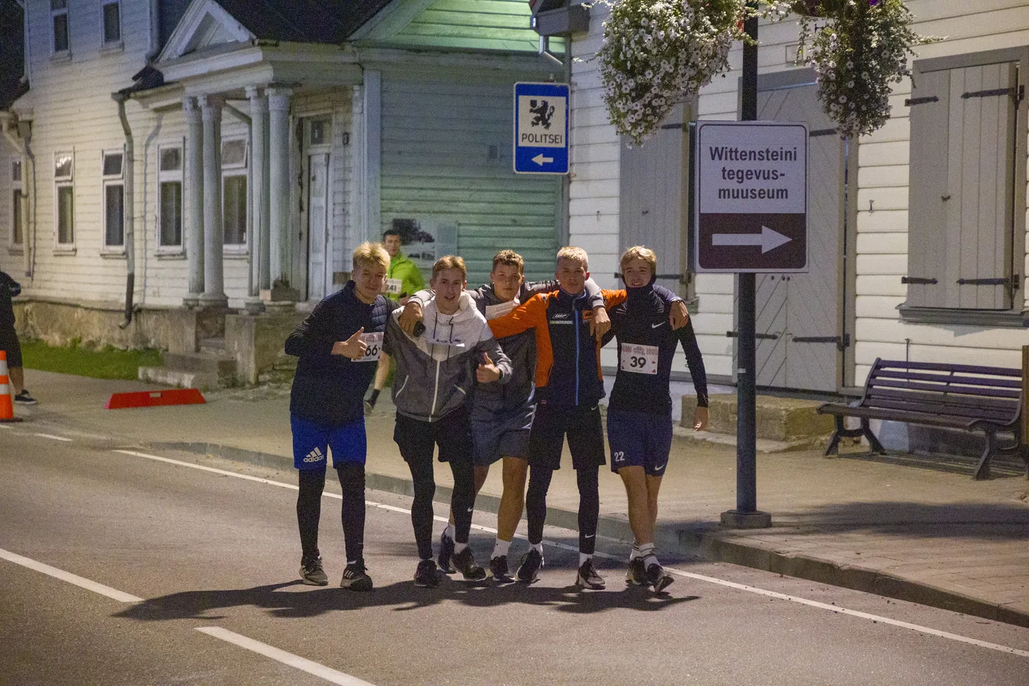 Paide noored võtavad kodulinnas ette 50 kilomeetrise hommikujooksu
