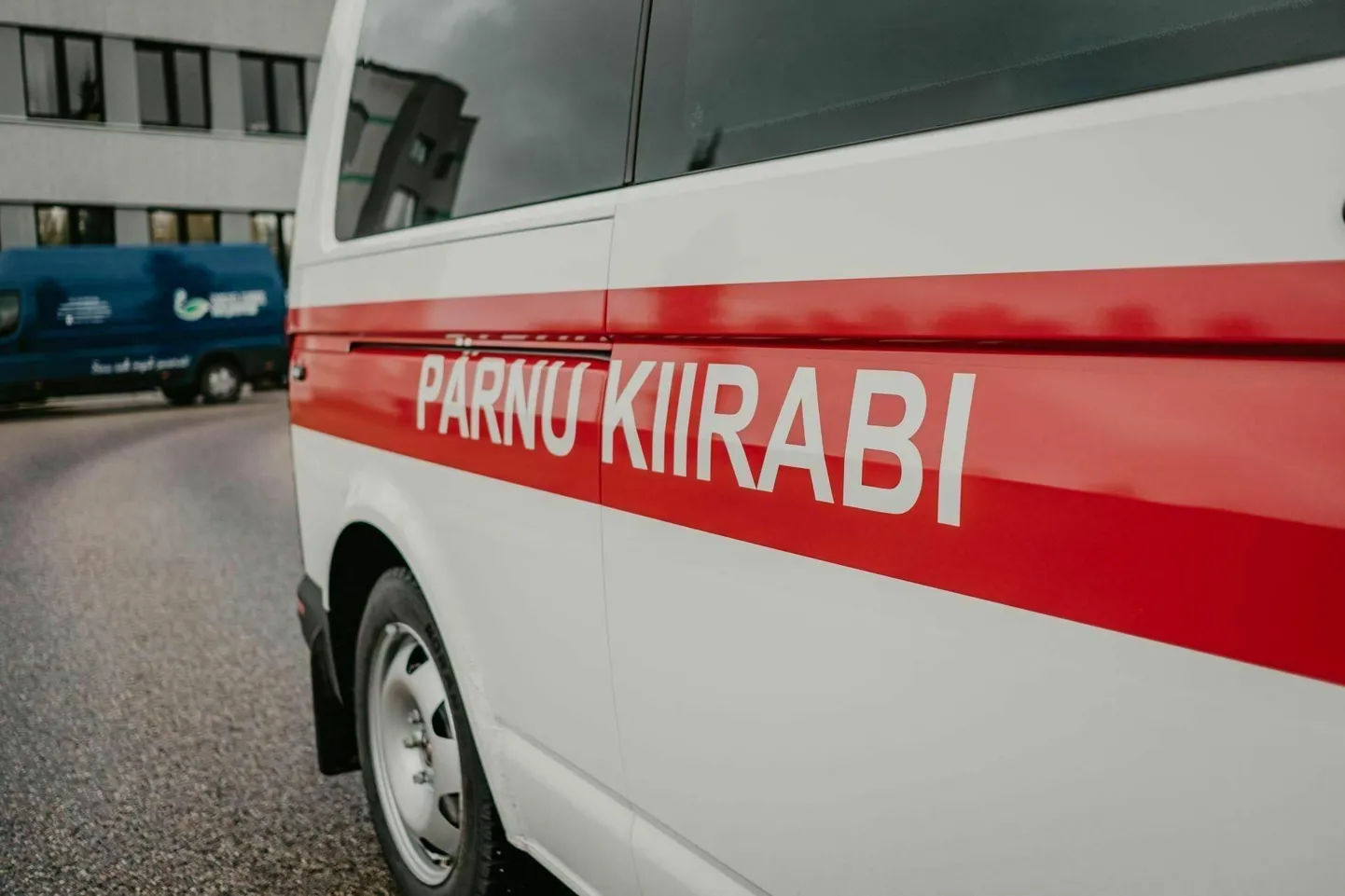 Kiirabi toimetas jalgratturi haiglasse kontrolli.