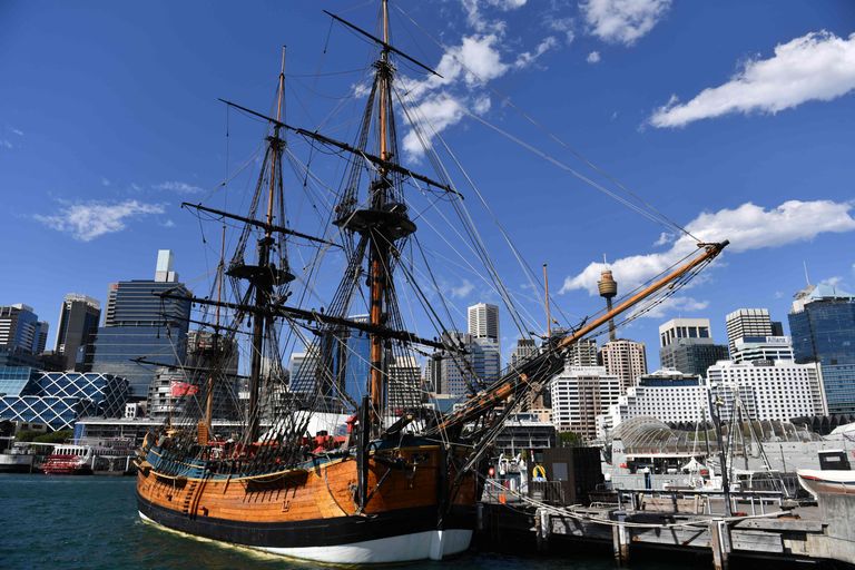 James Cooki laeva Endeavour koopia Austraalias Sydney sadamas