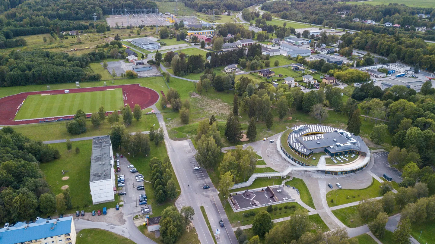 Kooliõpilased jäävad vähemalt järgmiseks kaheks nädalaks koduõppele.
