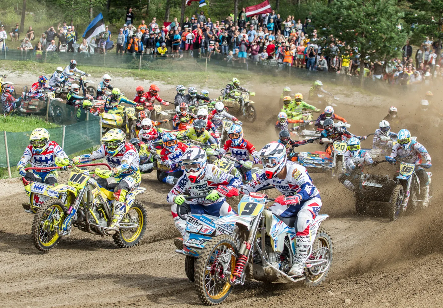Motofestival toob Kiviõlli traditsiooniliselt Euroopa parimad quadracer´id ja maailma kiireimad külgkorvimeeskonnad. 

MATTI KÄMÄRÄ