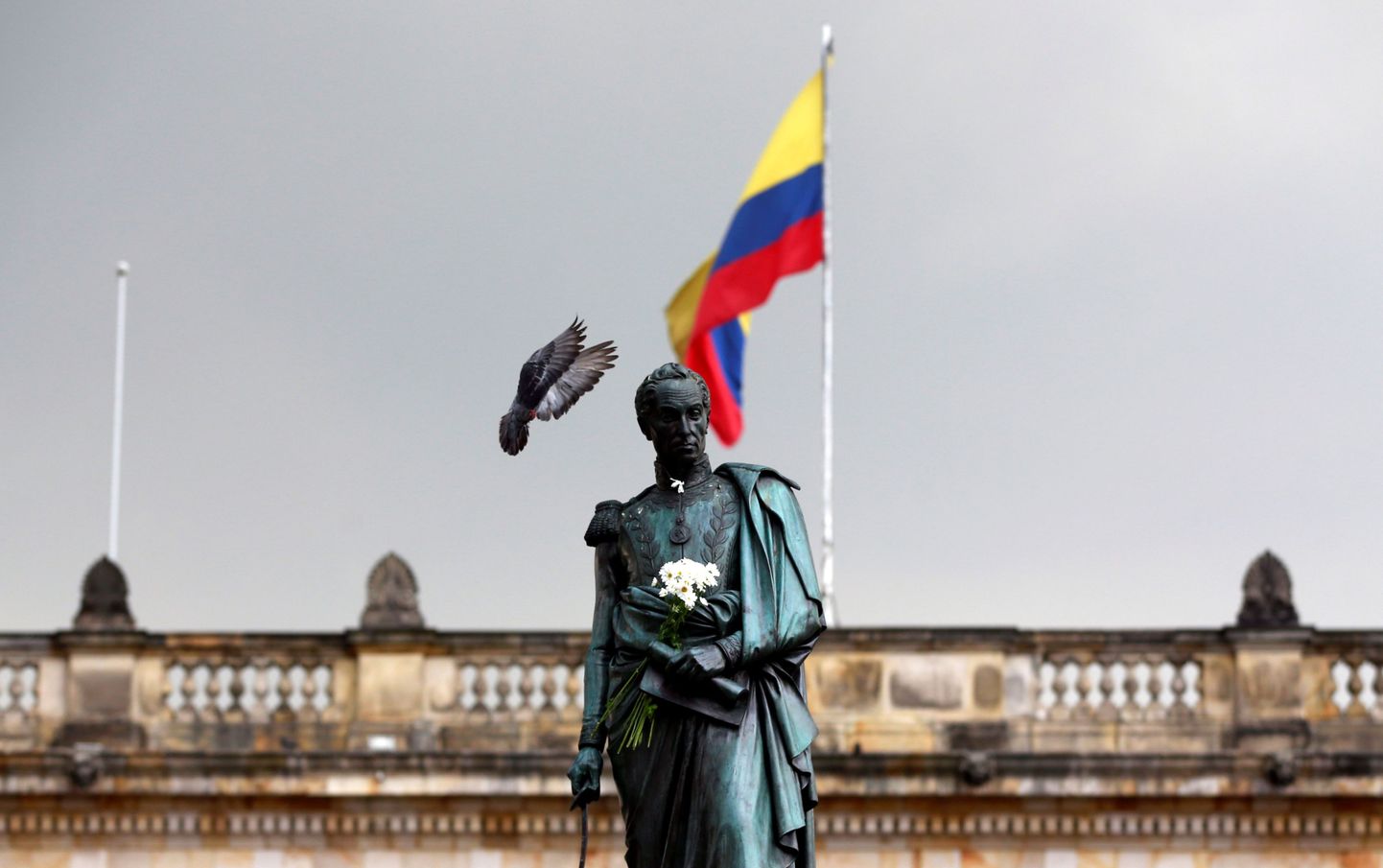 Taustal Colombia lipp