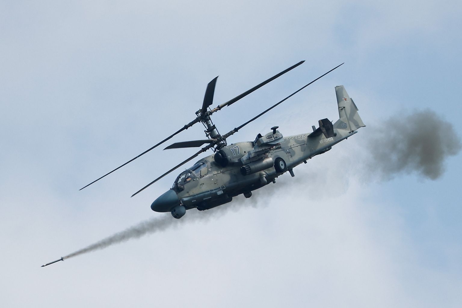 Вертолет Ka-52.