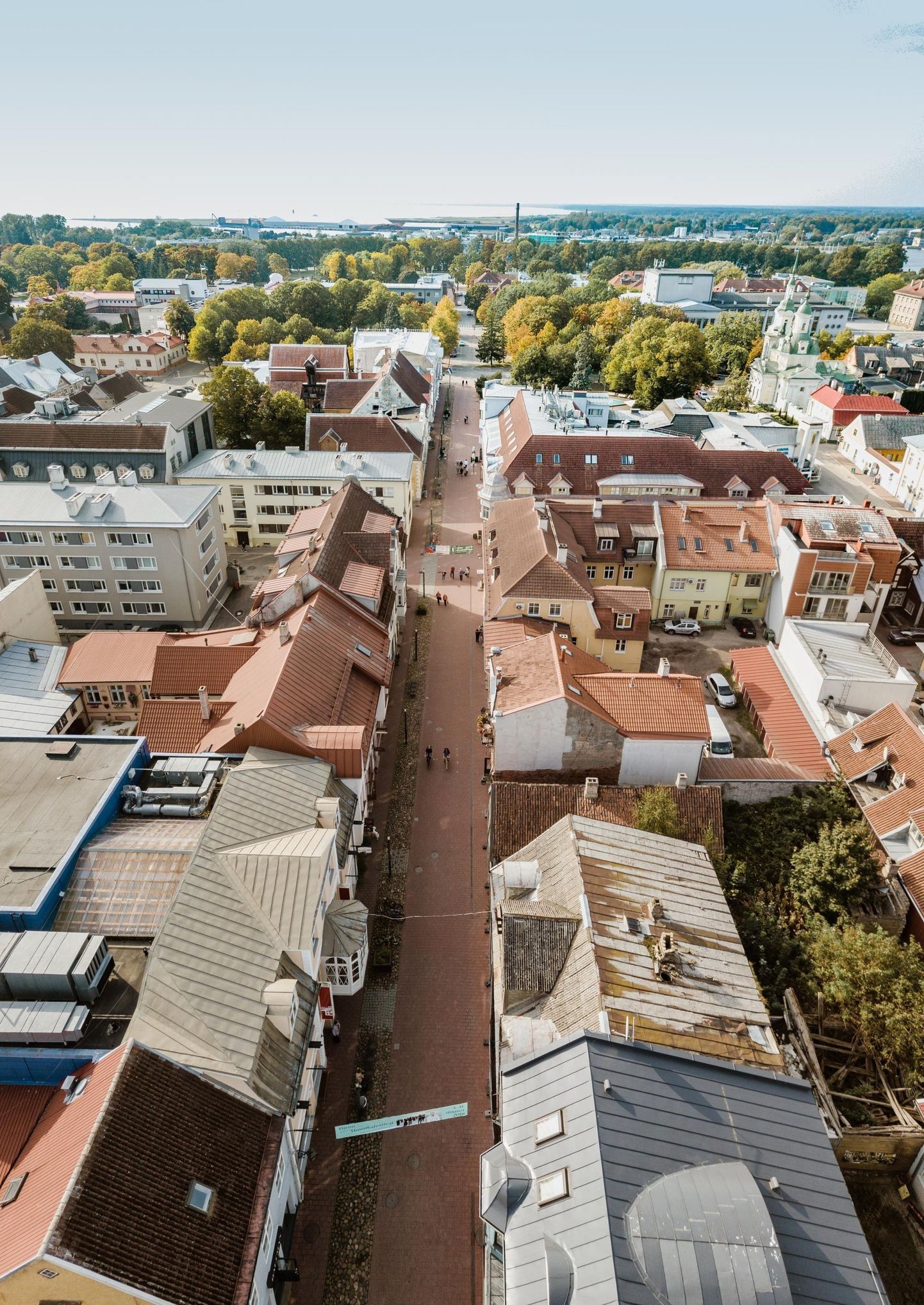 Pärnu Rüütli tänav droonilennult.