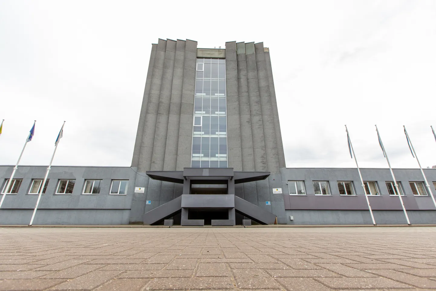 Kohtla-Järve võimu sümbol - linnavalitsuse hoone.