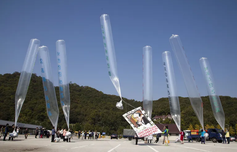 Õhupallid Põhja-Korea vastase propagandaga. Foto: Lee Young Ho/SIPA/Scanpix