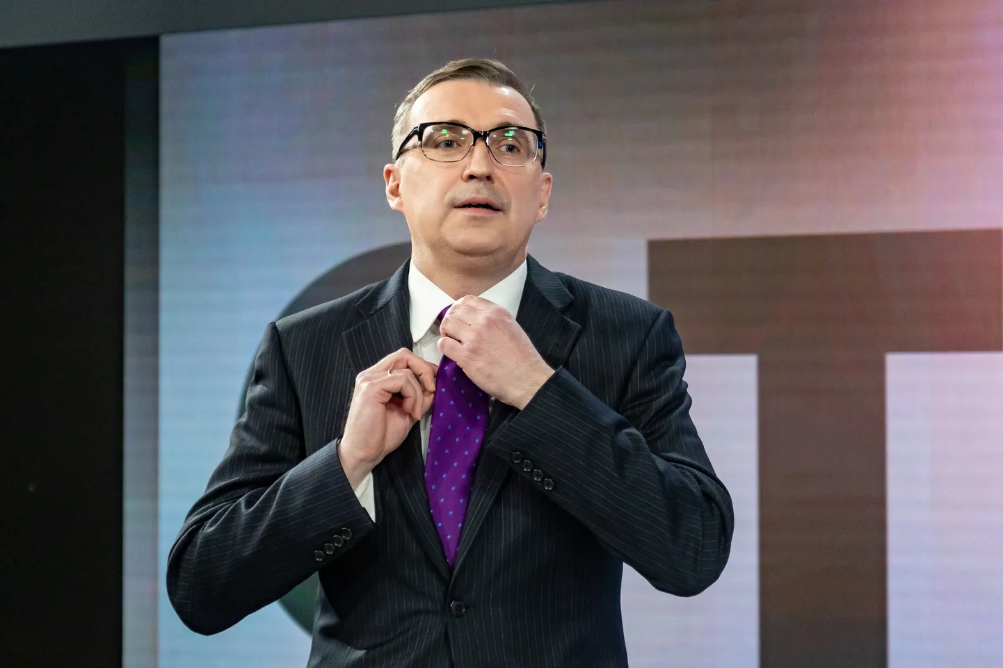Minister  Andres Sutt.