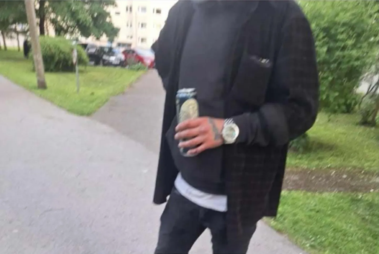 Снимок мужчины из поста в Facebook.