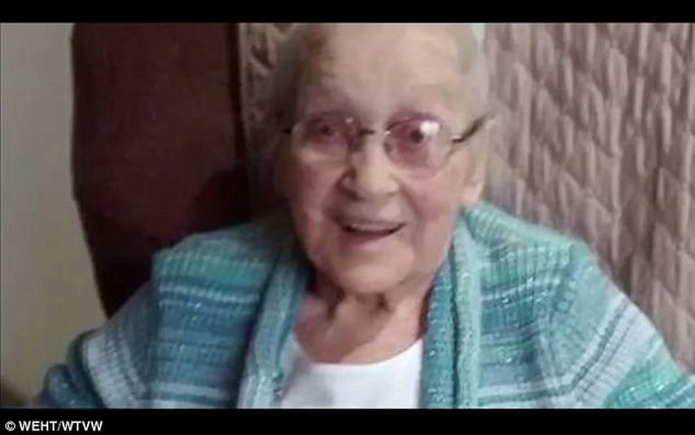 Eunice Modlin oma 101. sünnipäeval.