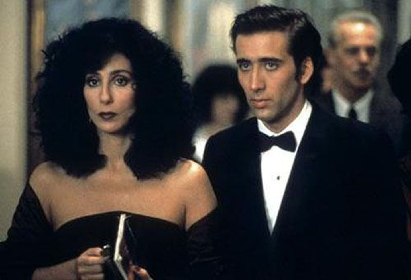 Cher ja Nicolas Cage filmis «Kuutõbised» («Moonstruck»)