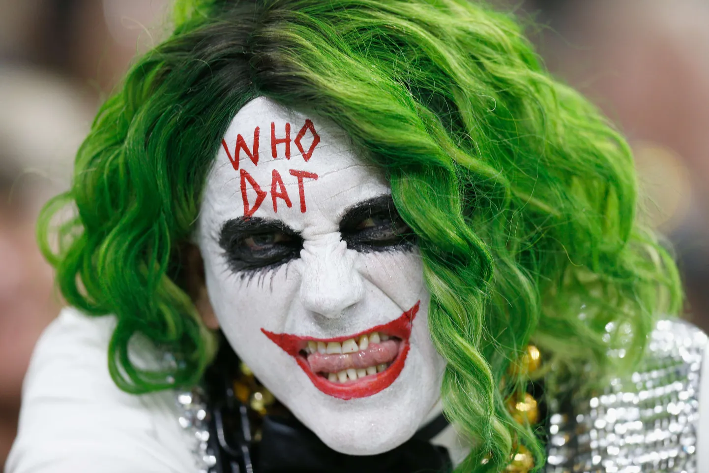 New Orleans Saints karnevali külastaja Jokkeriks maskeerituna. Foto on illustratiivne.