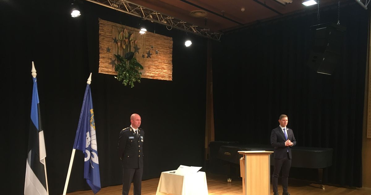 Paide politseijaoskonna aktusel anti üle politsei teenistusristid