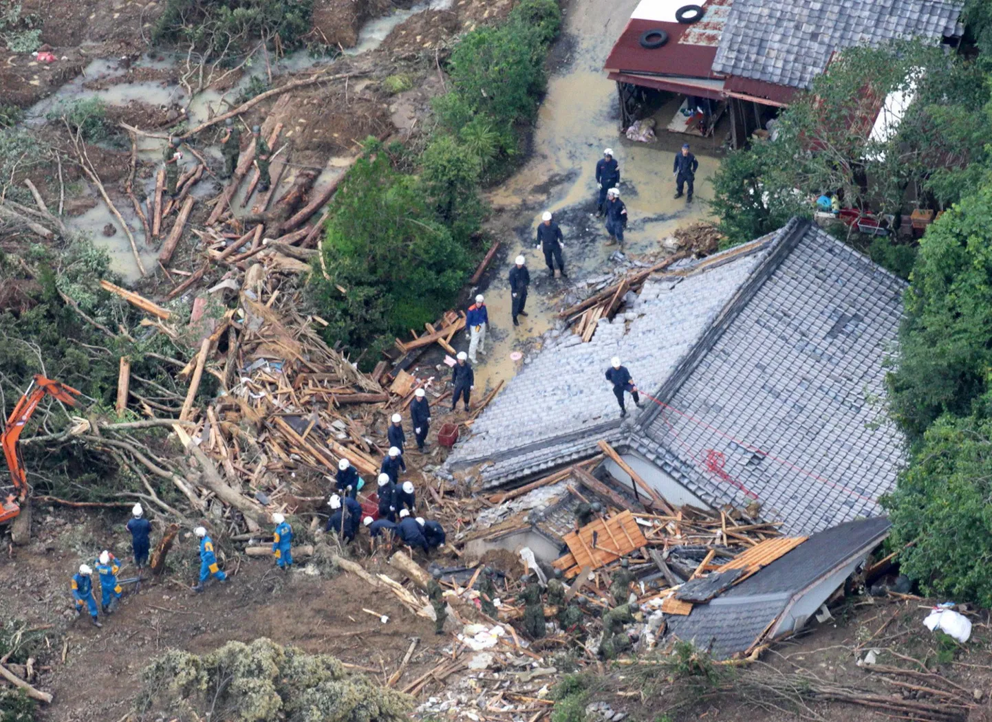 Последствия тайфуна в Японии.