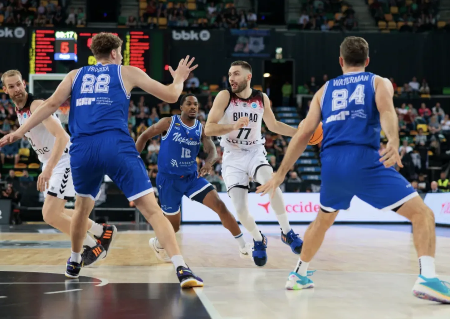 Kristian Kullamäe (number 77).