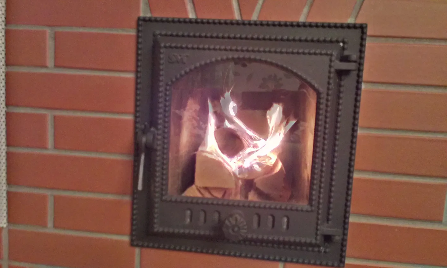 Kamin. Pilt on illustratiivne.