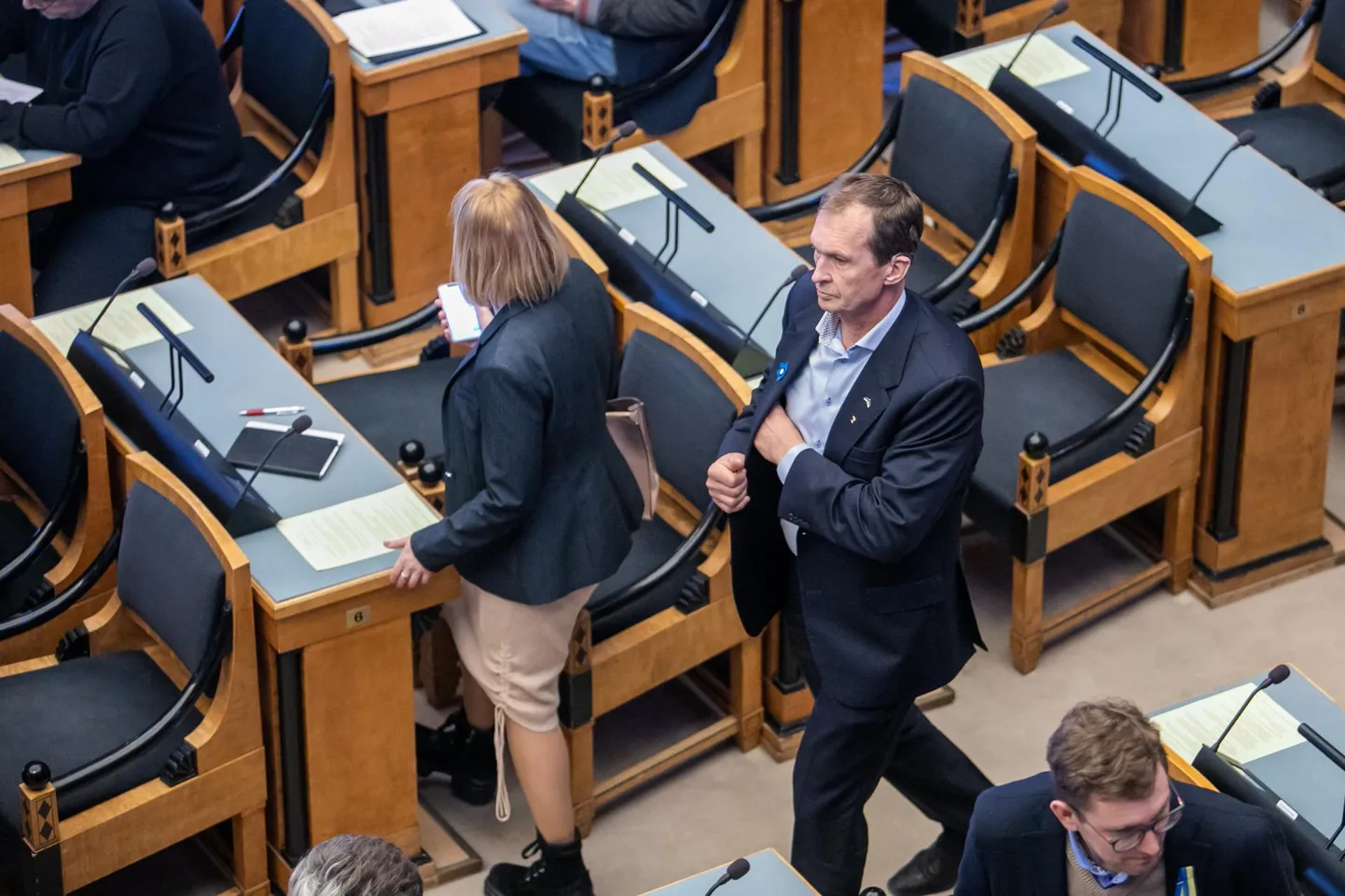 Valitsuse algatatud 2022. aasta lisaeelarve on riigikogus läbinud esimese lugemise.
