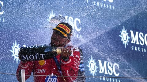 Lewis Hamilton sai pärast kaheaastast pausi taas etapivõidu