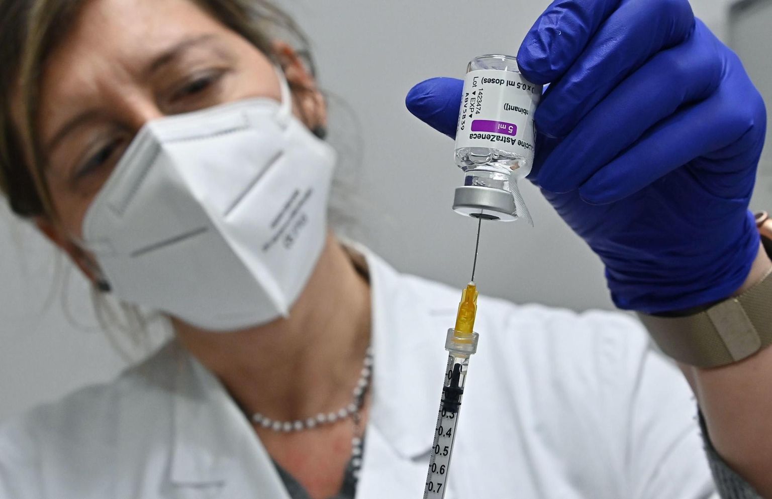 Kaitsepookimine AstraZeneca vaktsiiniga Torino haiglas Itaalias. 