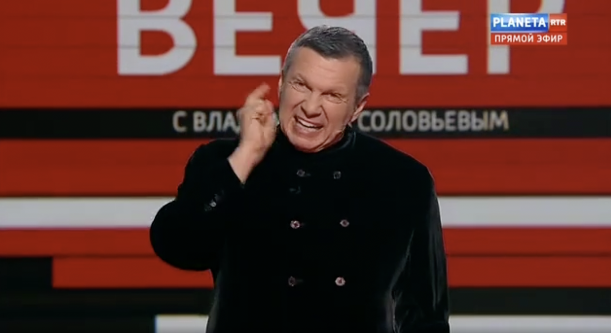 Любимый пропагандист Путина Владимир Соловьев ведет очередной эфир на российском ТВ.