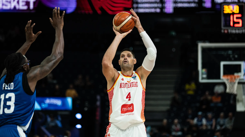 Melnkalne piedzīvo fiasko, NBA zvaigzne noslēdz karjeru izlasē – Zviedrija dosies uz Rīgu