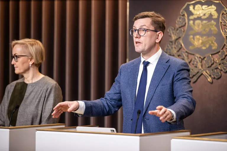 Neljapäeval Rüütelkonna hoones toimunud valitsuse pressikonverentsil kommenteeris peaminister Kristen Michal riigikogu infotunnis öeldut ja palus vabandust.