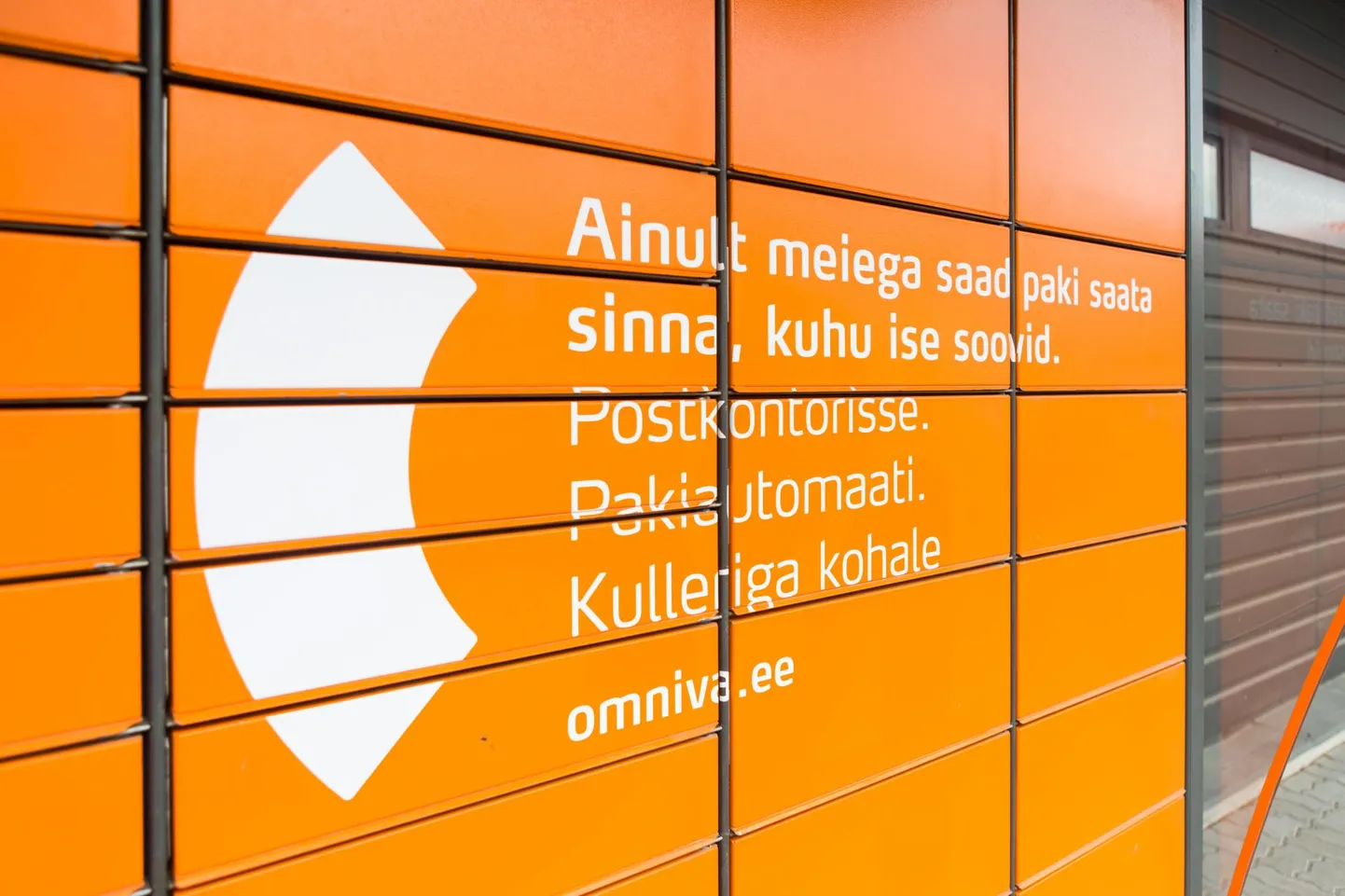 Omniva pakiautomaat.
