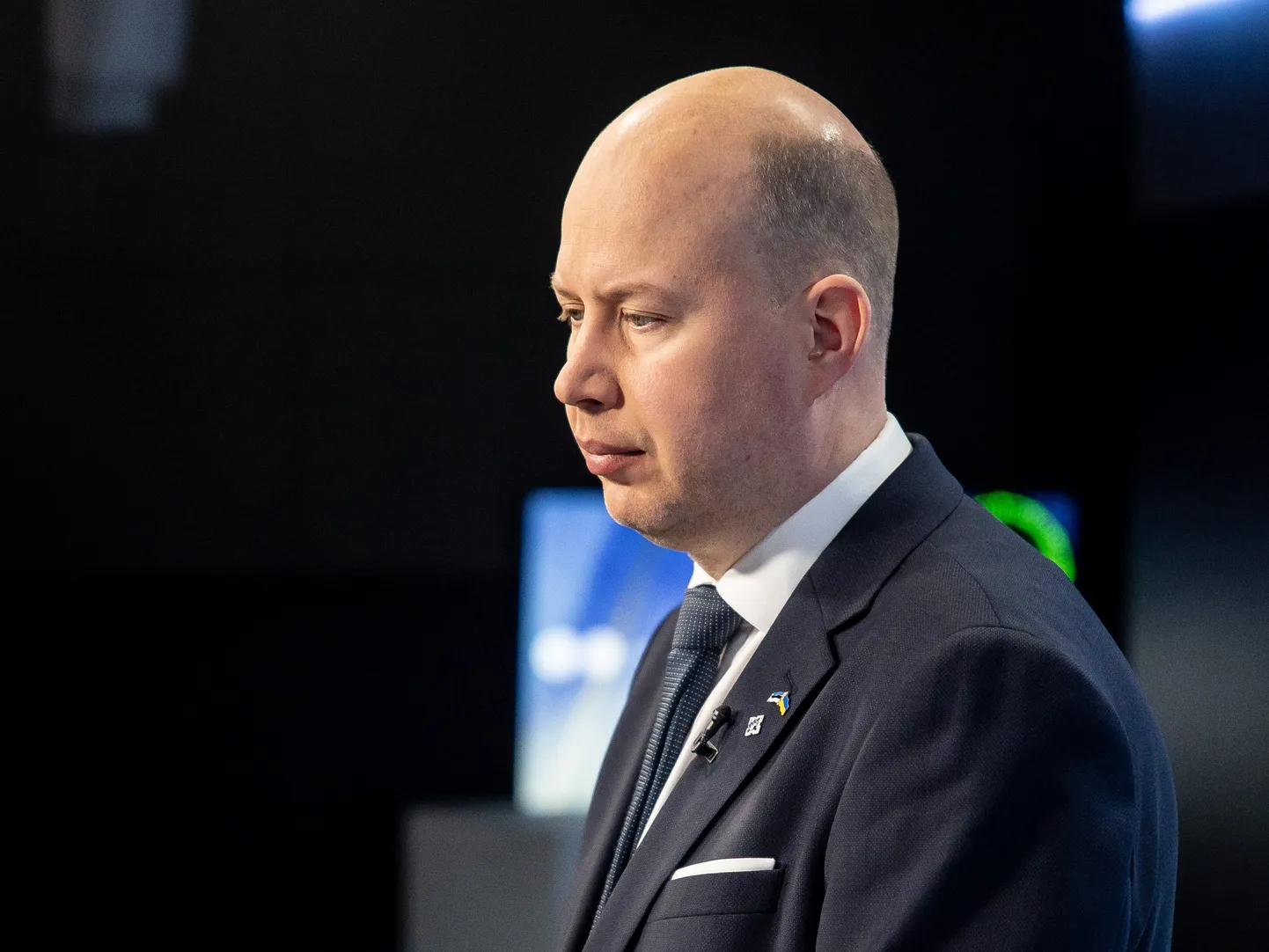 Министр внутренних дел Эстонии с 25 марта 2025 года Игорь Таро задумался во время эфира в студии Postimees, 26 марта 2025 года.