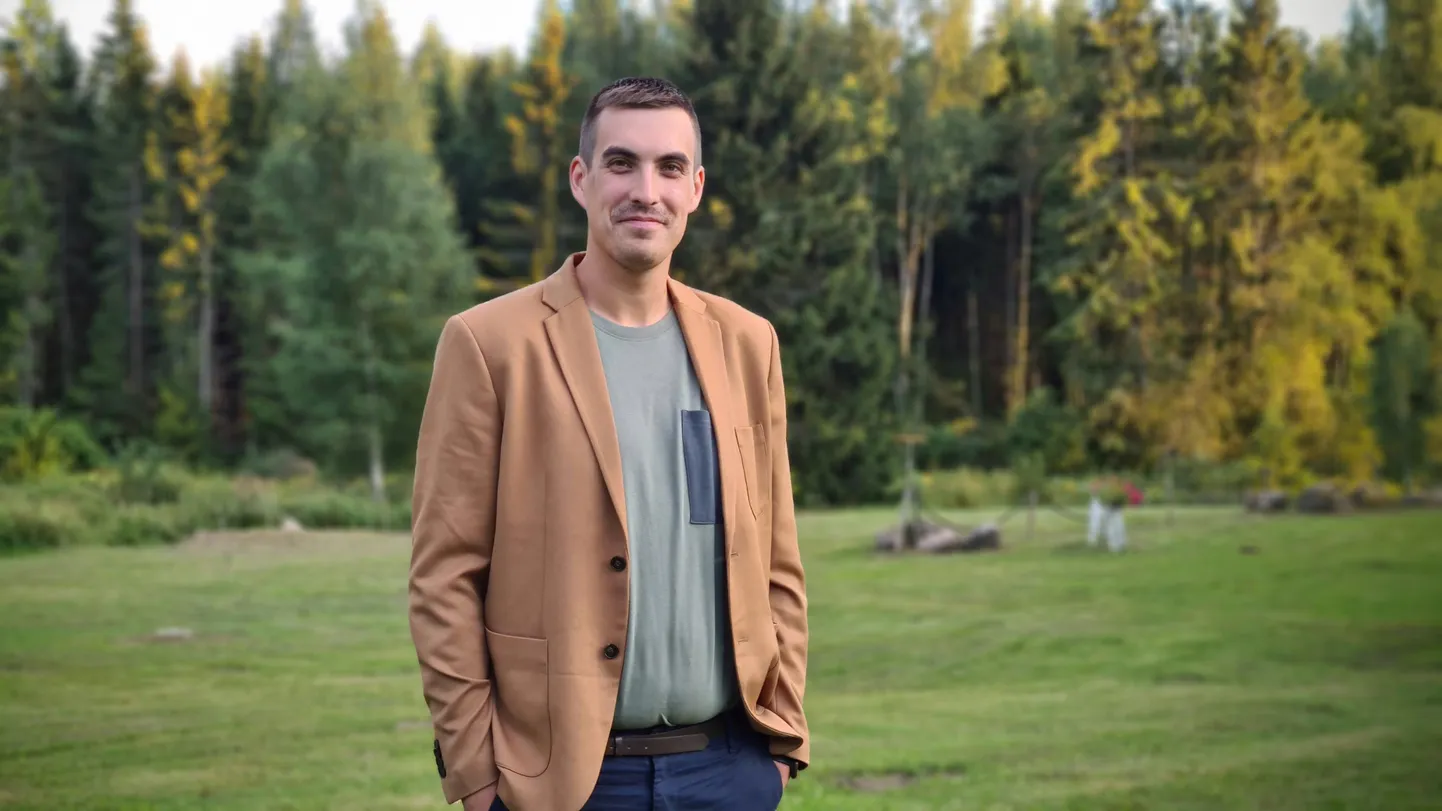Karl Kirdist sai Tarvastu gümnaasiumi direktor.