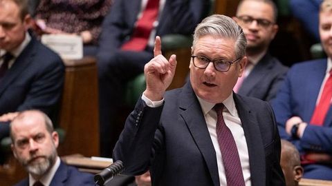 Кризис в британском правительстве - Кир Стармер заявил членам кабинета, что не собирается в отставку