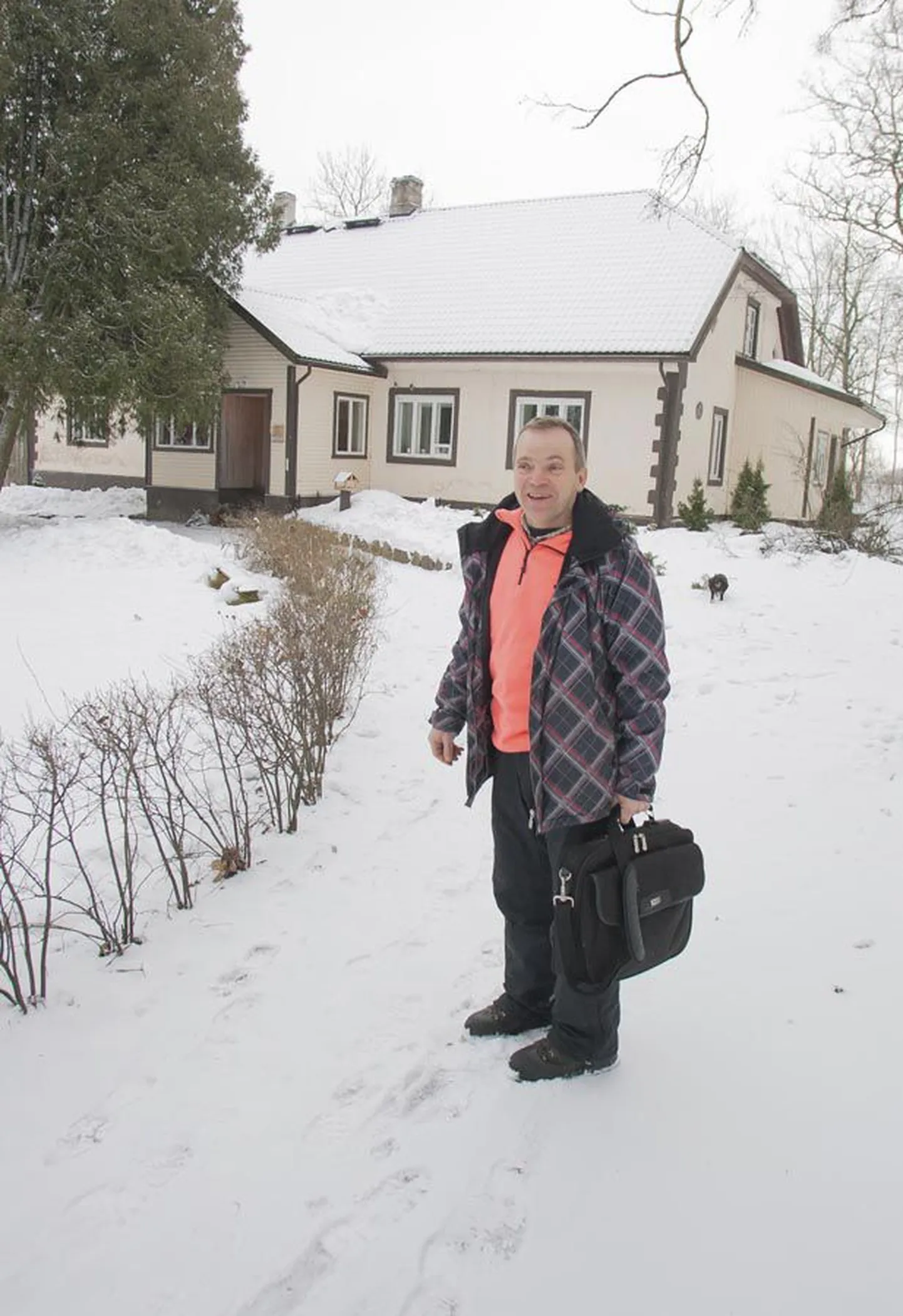 Mihkel Maala töötab Aimla looduskeskuses märtsi viimase päevani. Siis paneb riigimetsa majandamise keskus seal uksed kinni.
