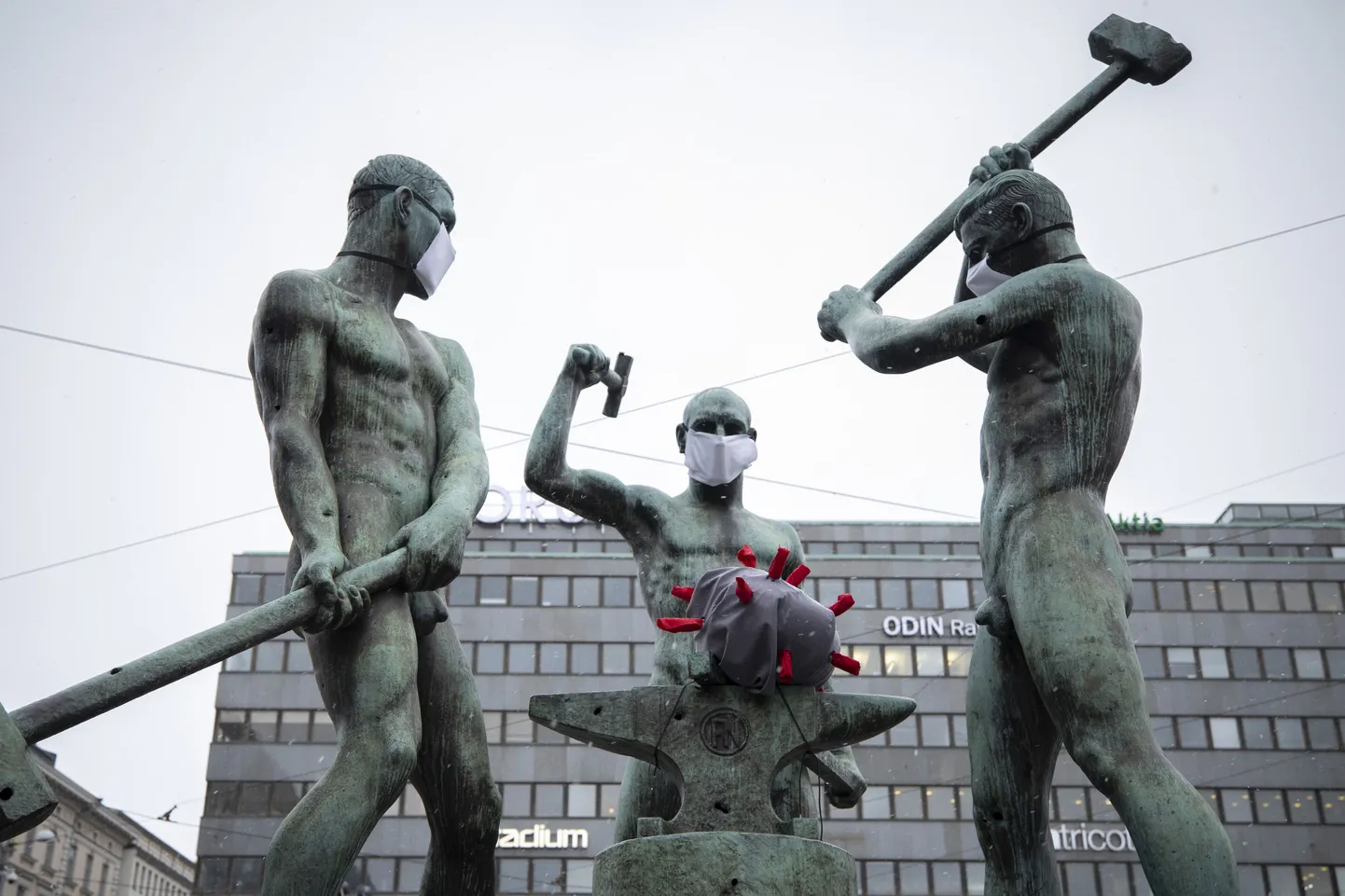 Soomes 31. märtsil üks kunstnik otsustas visualiseerida koroonaviirusega võitlust.