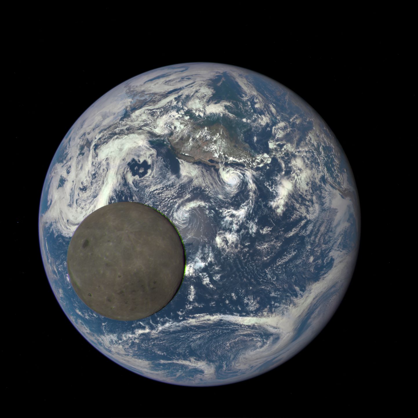 Maa ja Kuu NASA 2015. aasta fotol