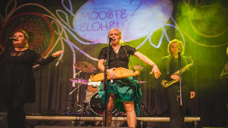Mooste Elohelü