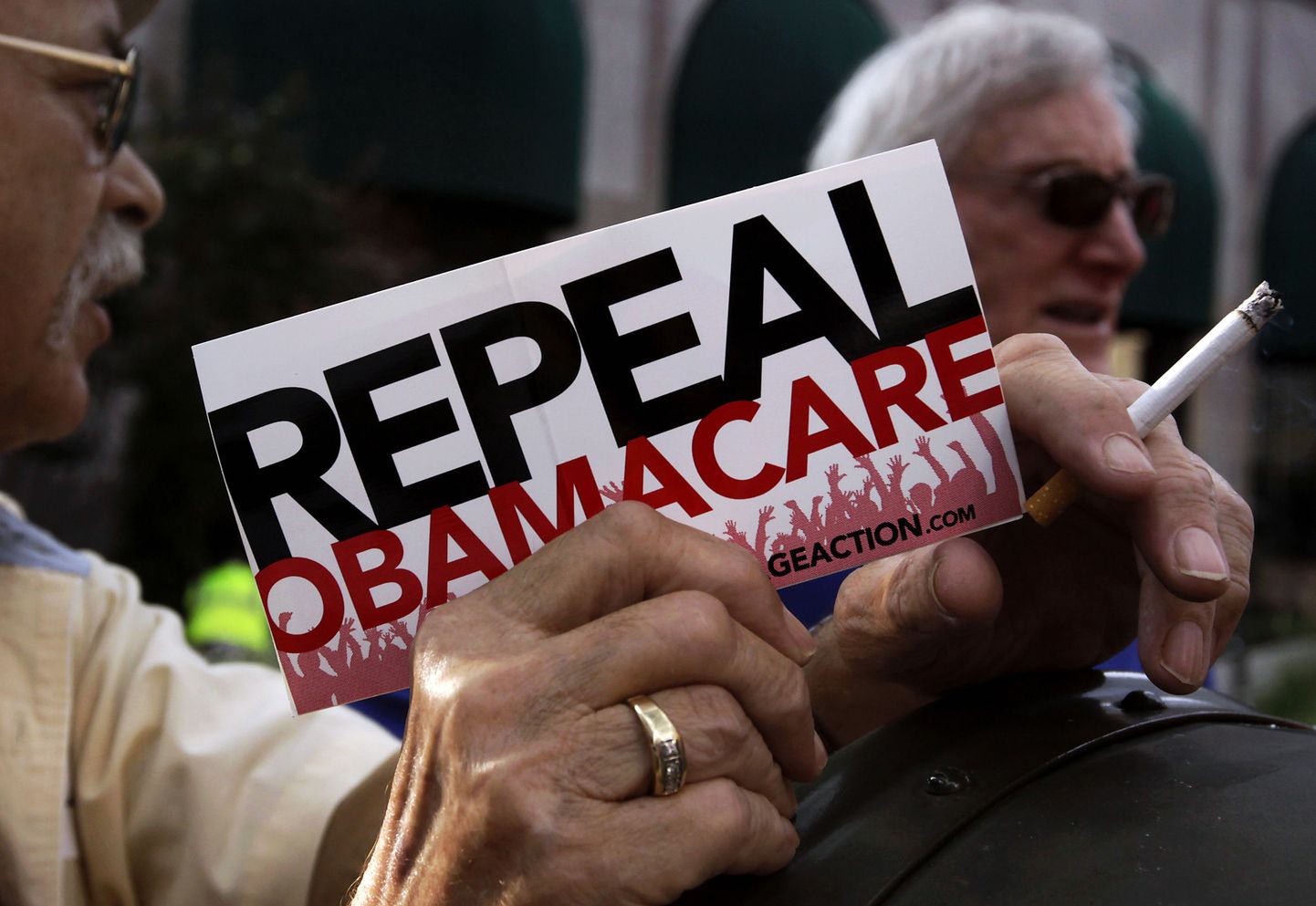Сенат США проголосовал за начало отмены Obamacare.